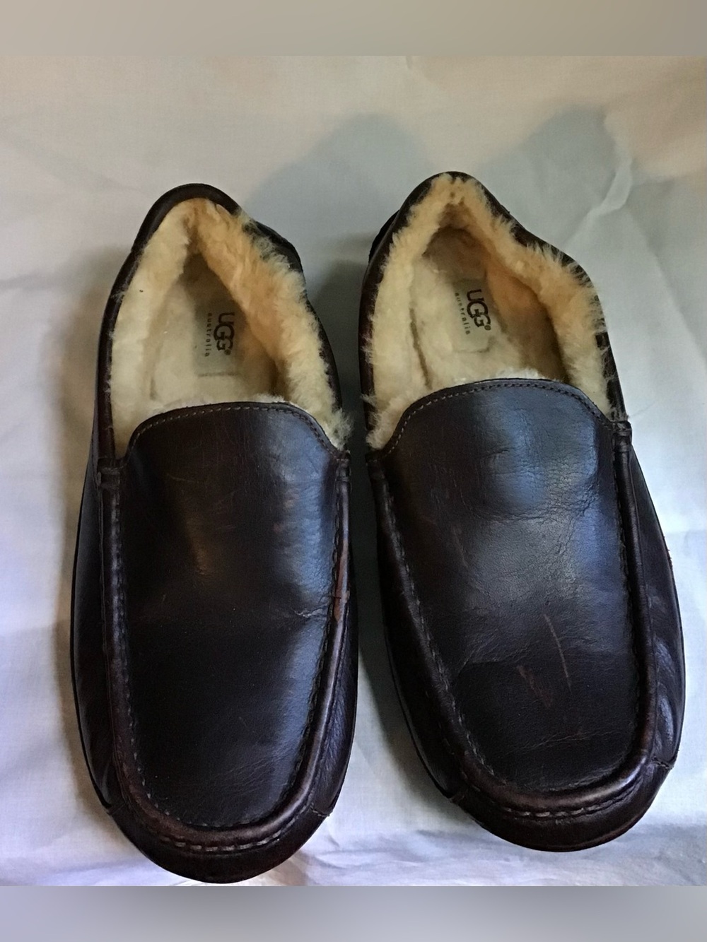 UGG Australia leather Sheepskin Lined Moccasin Slippers Brown Sz 11 Men